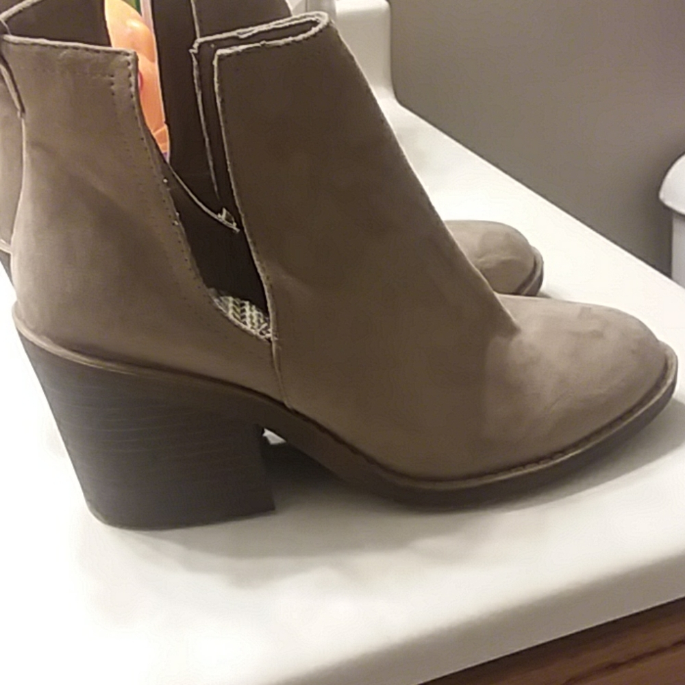 Booties - Picture 2 of 4